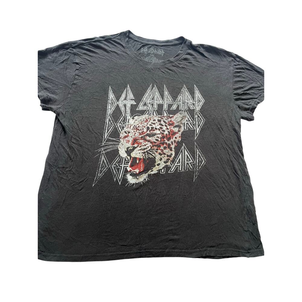 Def Leppard Black Graphic T-Shirt XXL Roaring Leopard Animal Print Modern Merch